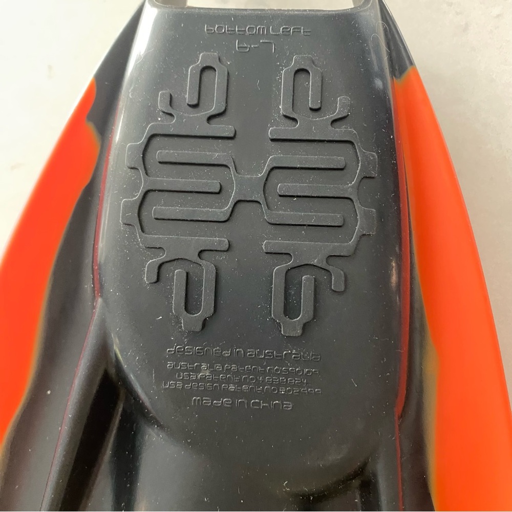 Hydro Tech 2 Swim and Bodyboarding Fins - Size 6-7 Black and Orange - Picture 4 of 7